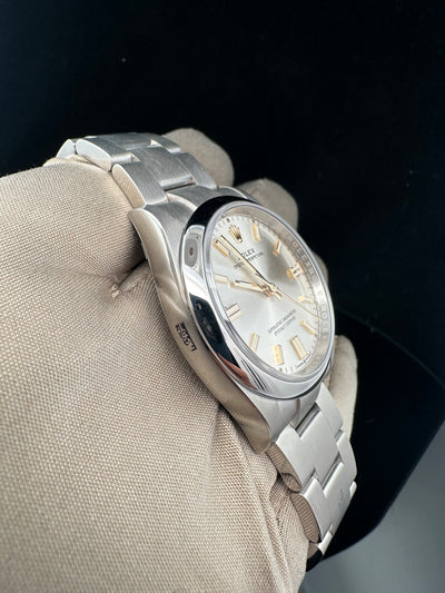 Rolex Oyster Perpetual 36, Oyster bracelet, 36 mm, Oystersteel, Silver Dial, 126000