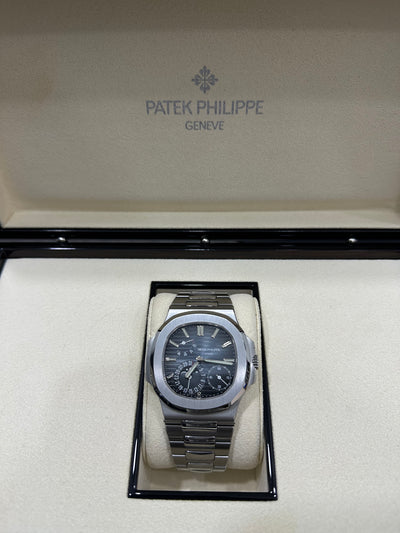 Patek Philippe NAUTILUS 5712/1A (Brand New),Self-Winding, 40 mm, Stainless Steel, Black-blue Dial, Sapphire crystal case back, Steel Bracelet