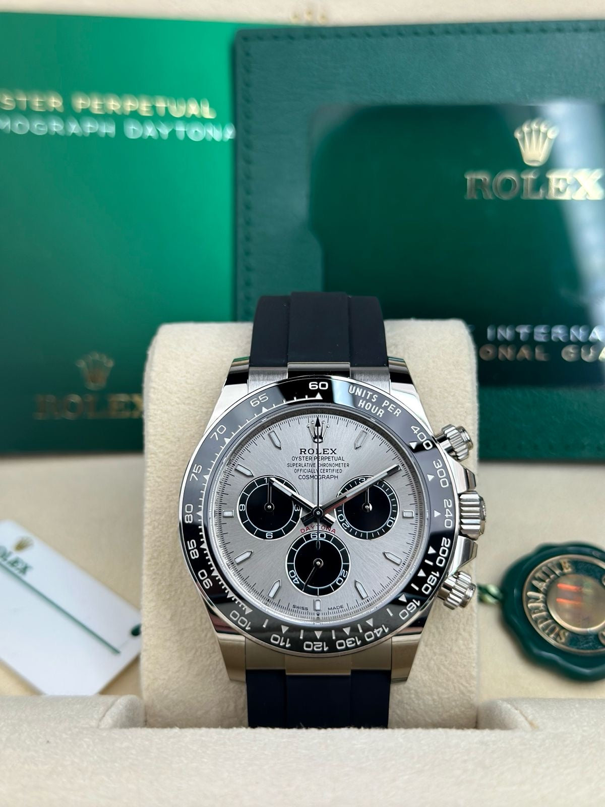 ROLEX COSMOGRAPH DAYTONA GHOST 40 MM, 18KT WHITE GOLD, BLACK DIAL, OYSTERFLEX BRACELET 126519LN