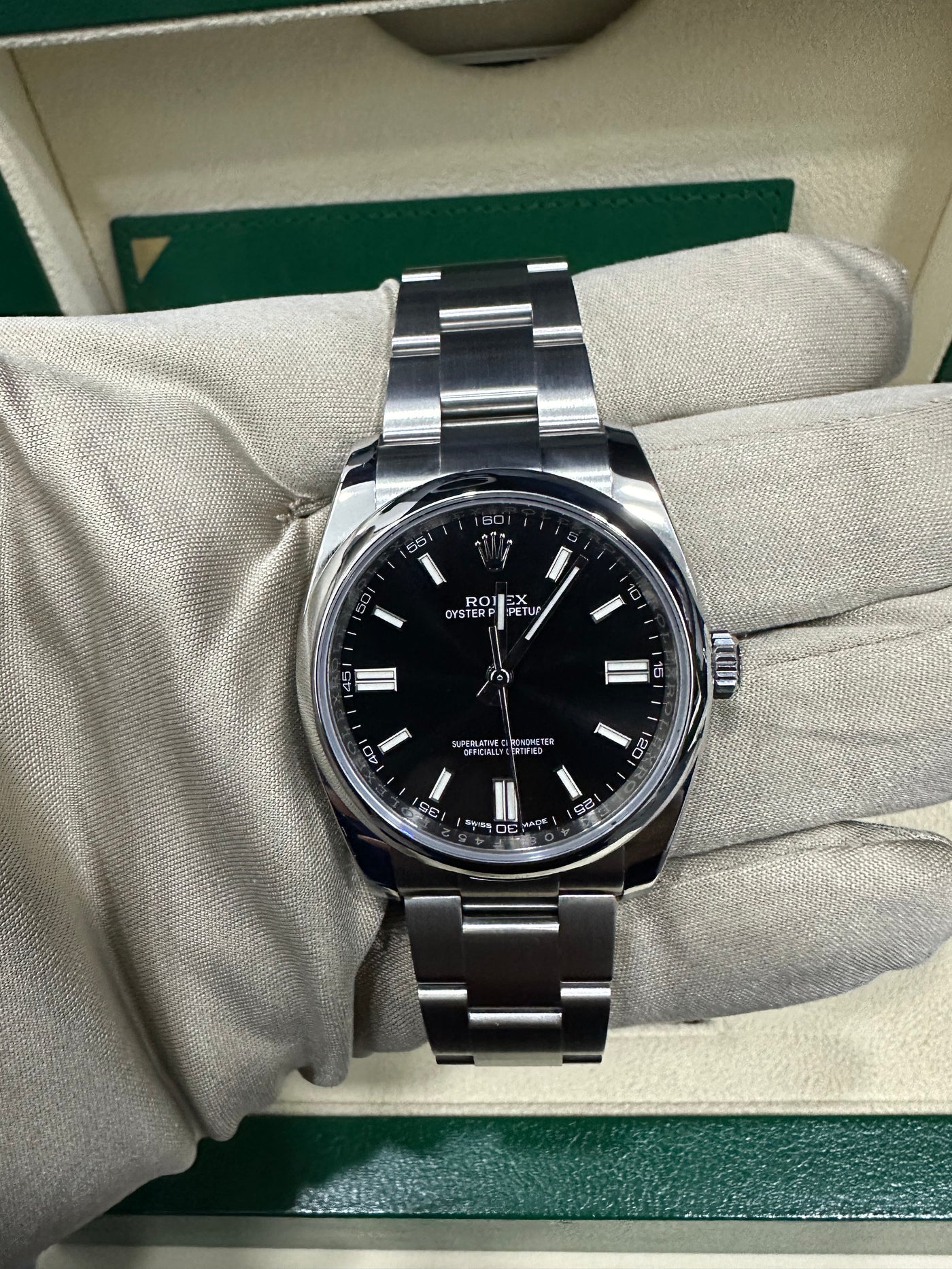 ROLEX OYSTER PERPETUAL 36, BLACK DIAL OYSTER BAND 116000 PREOWNED