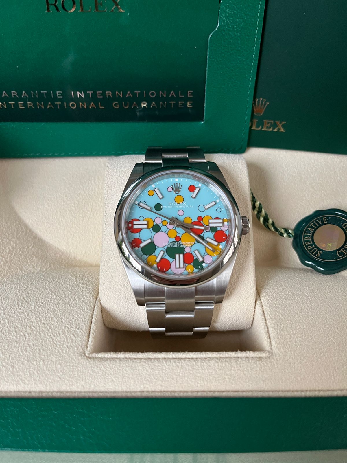 Rolex Oyster perpetual 41, Oystersteel, Celebration Dial m124300-0008