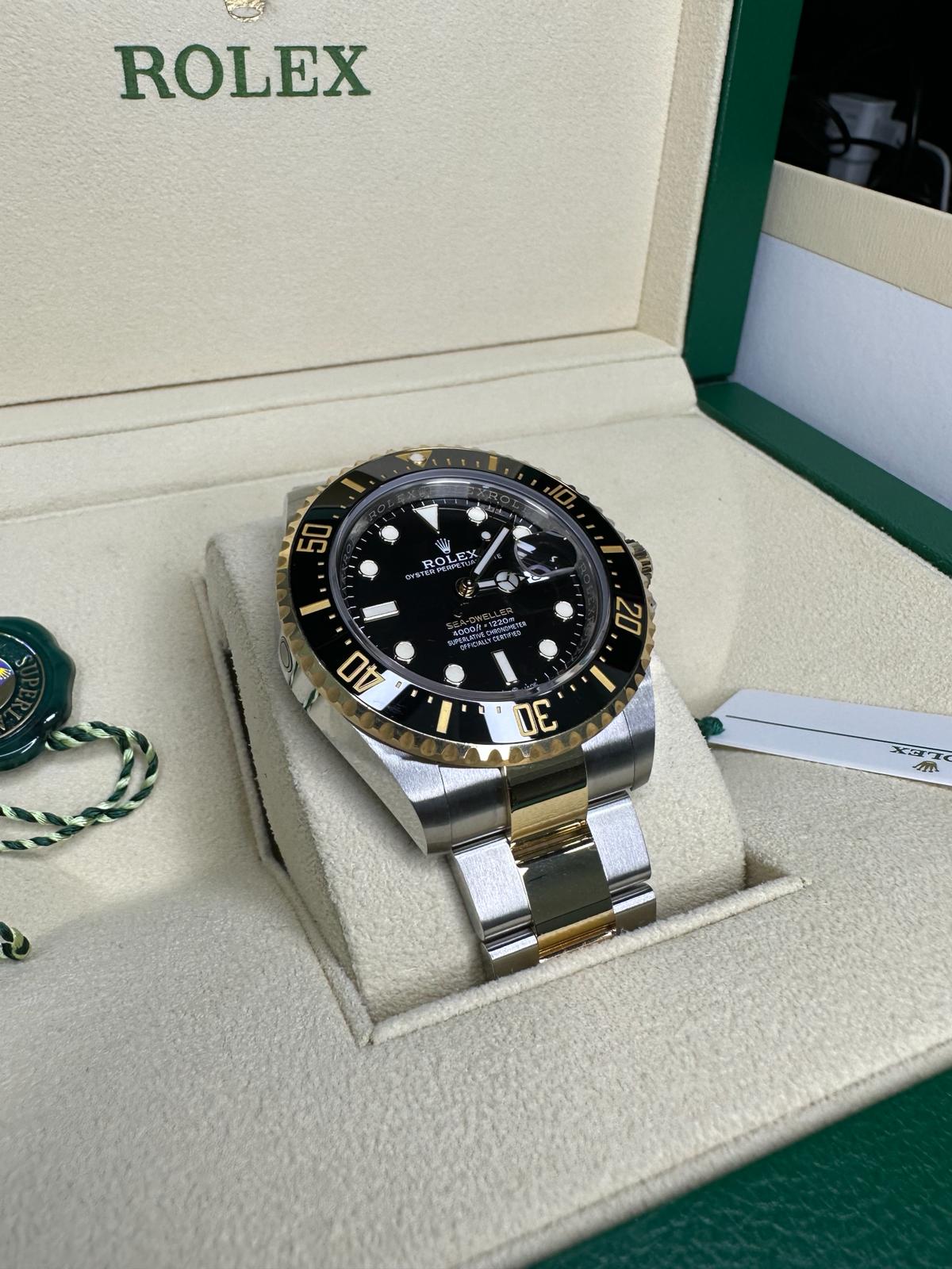 Rolex Sea-Dweller, Two Tone, Oyster bracelet, 43mm, Oystersteel and yellow gold, Black Dial, Cerachrom bezel insert in Black ceramic, 126603