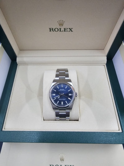 Rolex Oyster Perpetual 36, Oyster bracelet, 36 mm, Oystersteel, Bright blue Dial, 126000