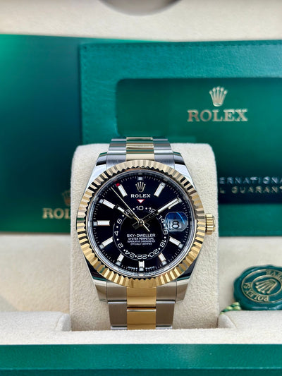 Rolex  sky-Dweller, Oyster, 42 mm, Oystersteel and Yellow gold,  Bright black dial, oyster bracelet, 336933