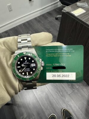 Rolex Submariner Starbucks 41mm, 126610LV PREOWNED FULL SET 2022 - Image 2