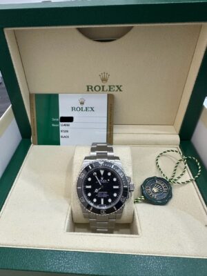 Rolex Submariner No-Date 40mm Preowned 114060