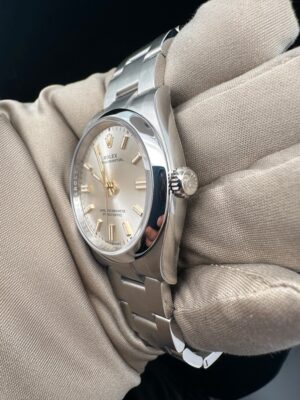 Rolex Oyster Perpetual 36, Oyster bracelet, 36 mm, Oystersteel, Silver Dial, 126000 - Image 4