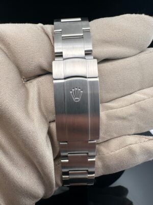 Rolex Oyster Perpetual 36, Oyster bracelet, 36 mm, Oystersteel, Silver Dial, 126000 - Image 5