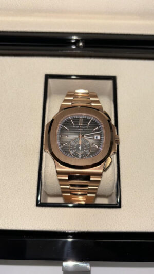 Patek Philippe Nautilus 5980/1R-001 Rose Gold 40mm - Image 2