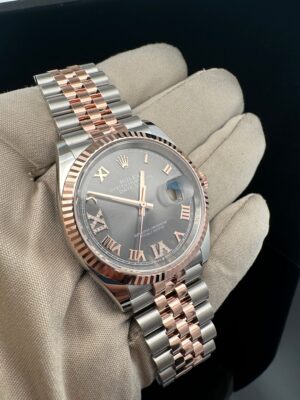 Rolex  Datejust 36, Oyster, 36 mm, Oystersteel and Everose gold features,  slate Roman diamond-set dial, jubilee bracelet, 126231 - Image 5