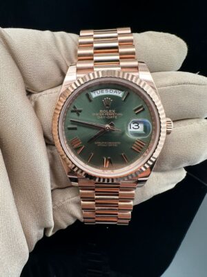 Rolex Day-Date 40 watch: 18kt everose gold - 228235 - Olive Green - 40mm NEW - Image 4