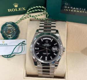 Rolex Day-Date 40, Oyster, 40 mm, white gold ref. 228239 - Image 2