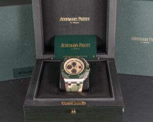 Audemars Piguet Camo Royal Oak Offshore Chronograph (Pre owned) 44 mm, Rubber Band, Beige Grande Tapisserie Dial (SALMON DIAL), Mens Watch Ref. 26400SO.OO.A054CA.01 - Image 2