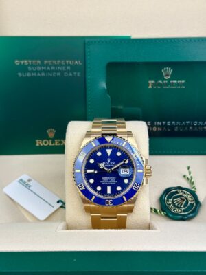 Rolex Submariner Date, Oyster, 41mm, Yellow gold, Royal Blue Dial, Cerachrom bezel insert in blue ceramic, 126618LB - Image 2