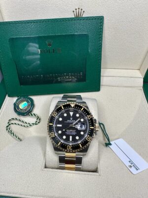 Rolex Sea-Dweller, Two Tone, Oyster bracelet, 43mm, Oystersteel and yellow gold, Black Dial, Cerachrom bezel insert in Black ceramic, 126603 - Image 4