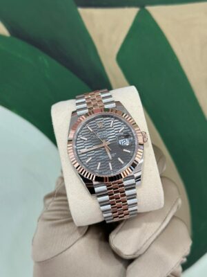 Rolex Datejust 41, oyster, 41 mm, Oystersteel and everose gold, Slate Motif Dial, Jubilee bracelet, ref 126331 - Image 2