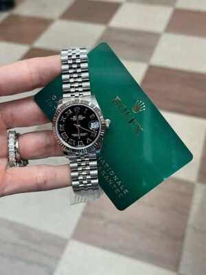 Rolex Datejust 31, Oyster, 31 mm, Oystersteel and White gold, Bright Black Roman Dial, Jubilee Bracelet ref. 278274 - Image 2