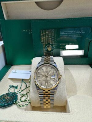 Rolex  Datejust 36, Oyster, 36 mm, Oystersteel and yellow gold,  Fluted-motif dial, jubilee bracelet, 126233 - Image 2