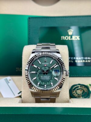 Rolex  sky-Dweller, Oyster, 42 mm, Oystersteel and white gold,  green dial, oyster bracelet, 336934 - Image 2